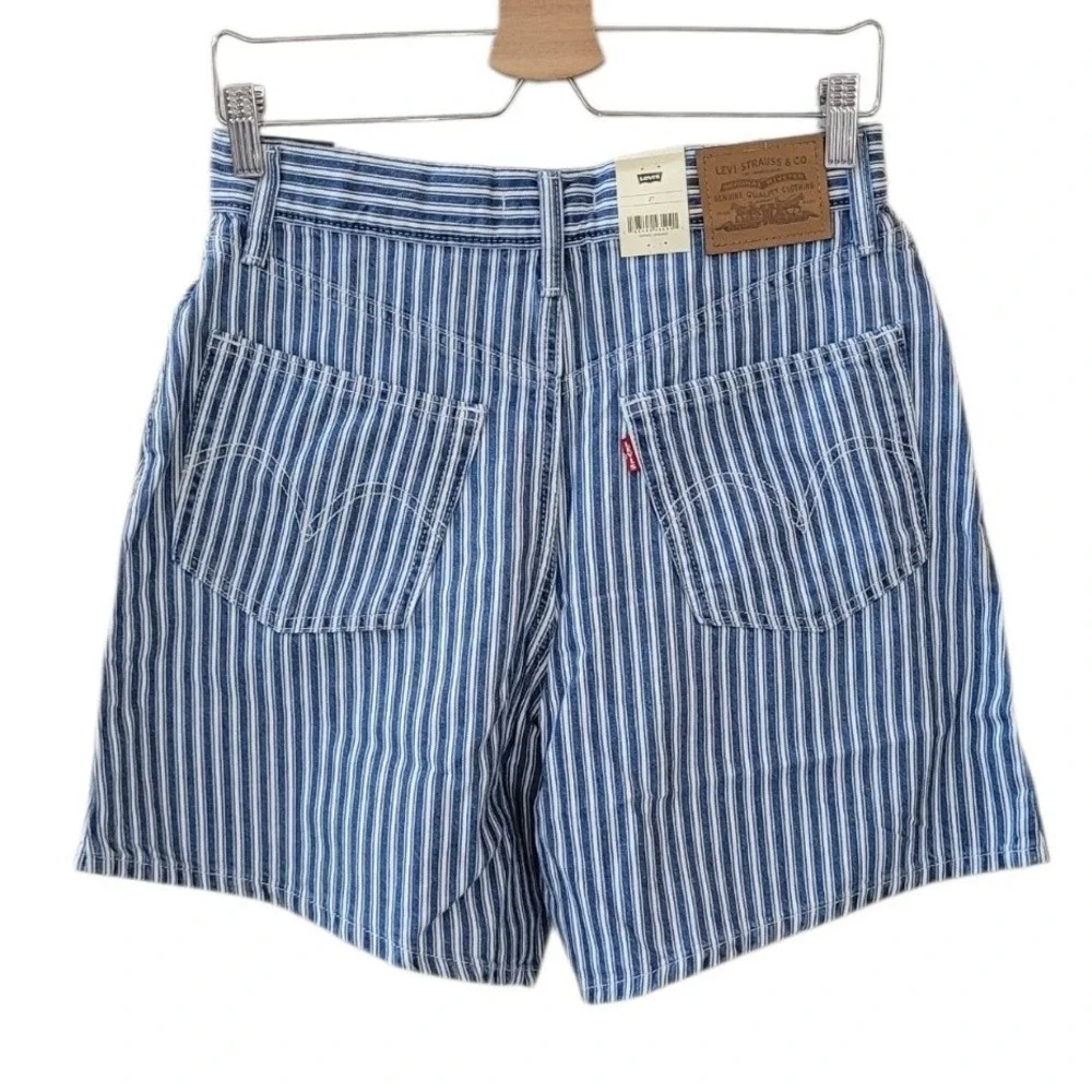 LEVI'S 27 Stripe High Rise Baggy Shorts Women